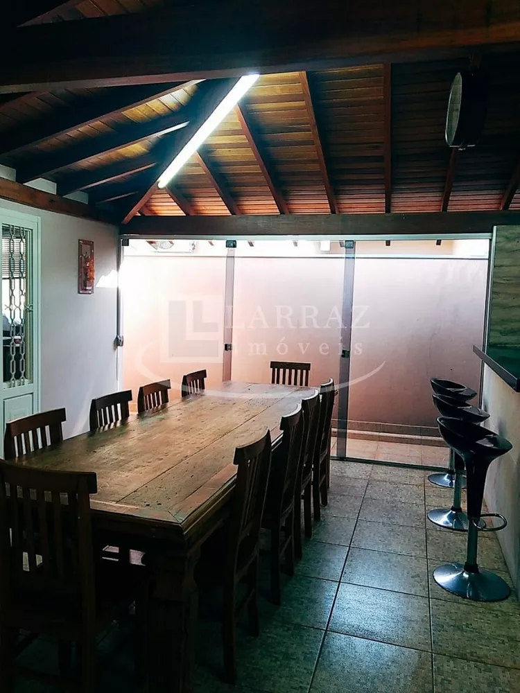 Casa, 4 quartos, 196 m² - Foto 2