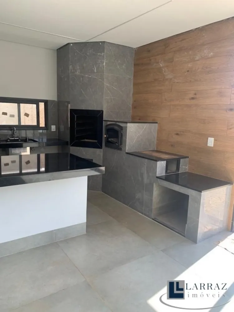 Casa, 3 quartos, 295 m² - Foto 3