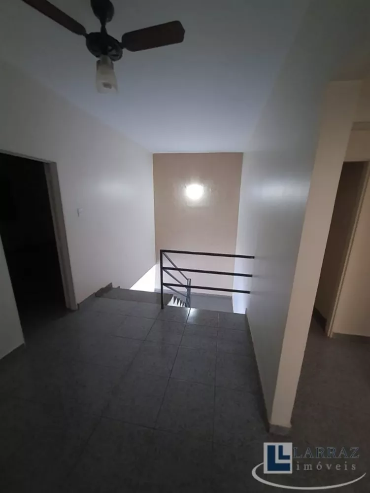 Casa, 5 quartos, 220 m² - Foto 10