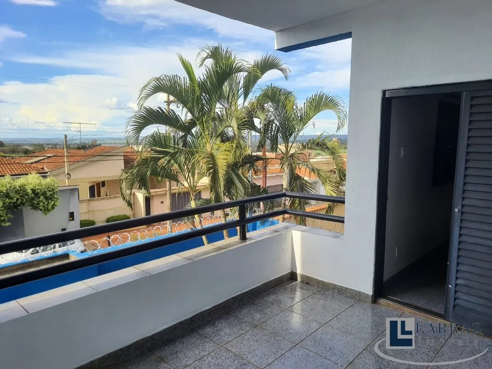 Casa, 5 quartos, 220 m² - Foto 2
