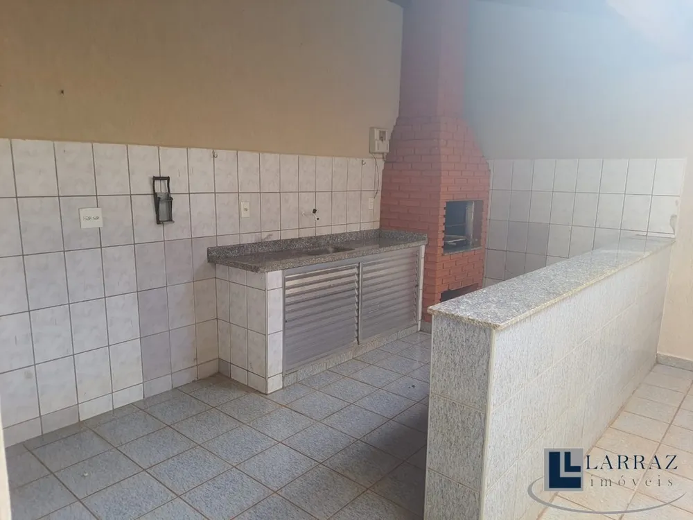 Casa, 5 quartos, 220 m² - Foto 3