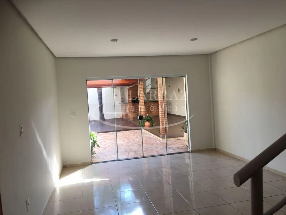 Casa, 3 quartos, 352 m² - Foto 3