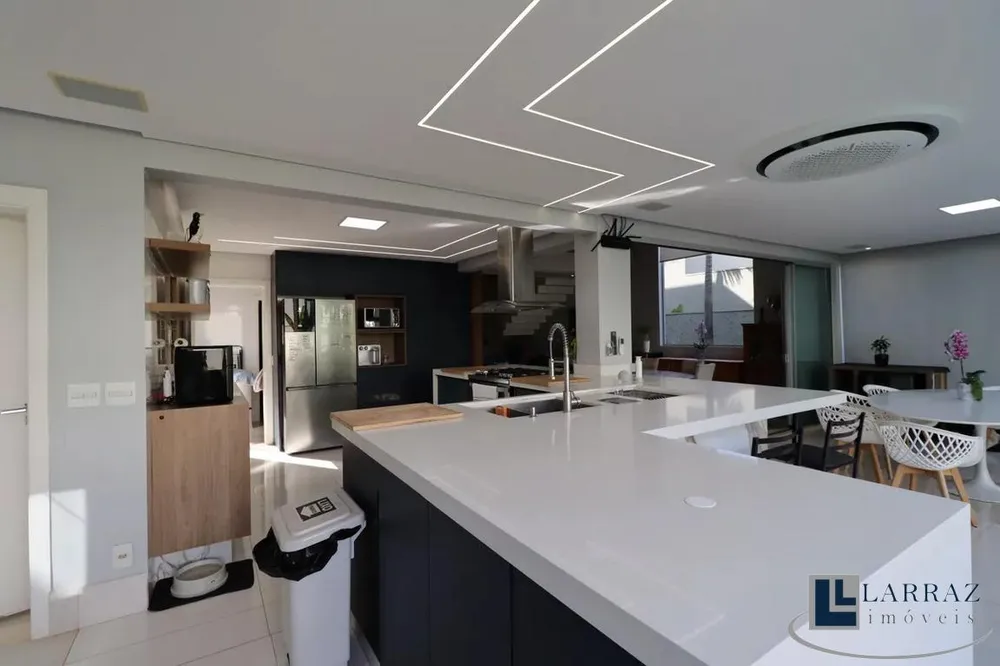 Sobrado, 4 quartos, 334 m² - Foto 2