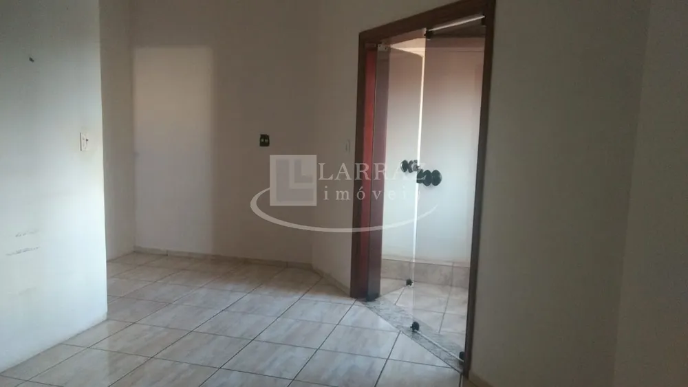 Casa, 4 quartos, 238 m² - Foto 3