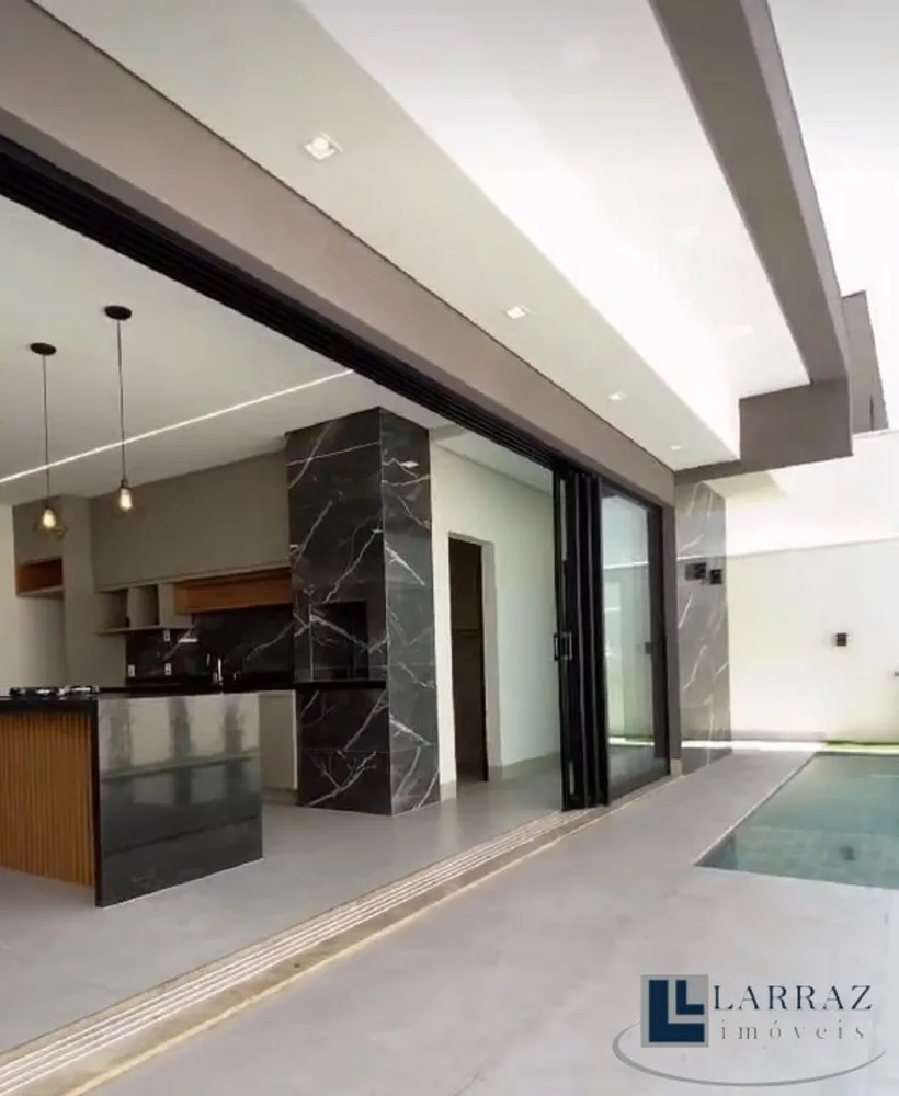 Casa, 3 quartos, 195 m² - Foto 1