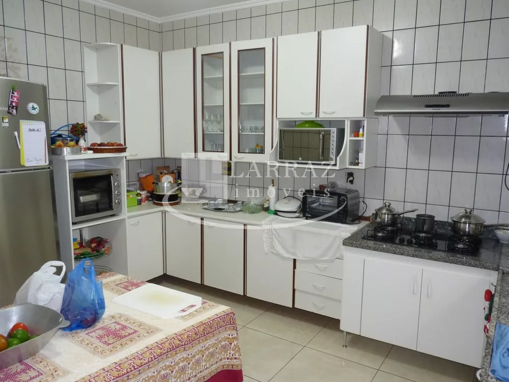 Casa, 3 quartos, 250 m² - Foto 9