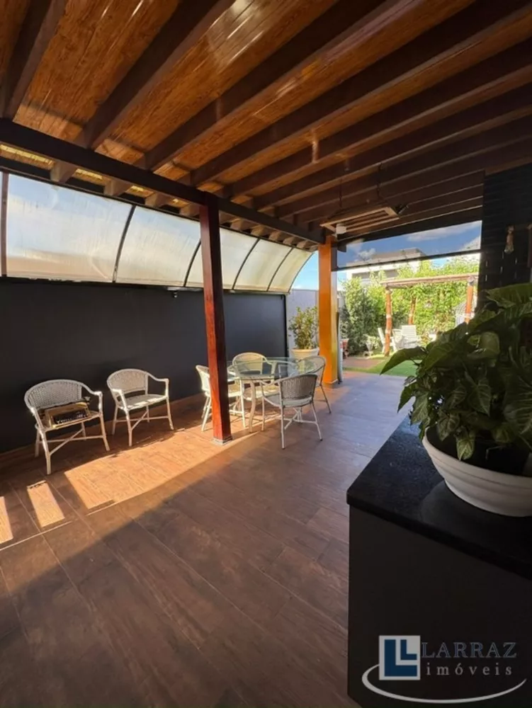 Casa, 3 quartos, 240 m² - Foto 11