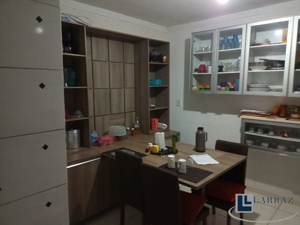 Casa, 4 quartos, 162 m² - Foto 1