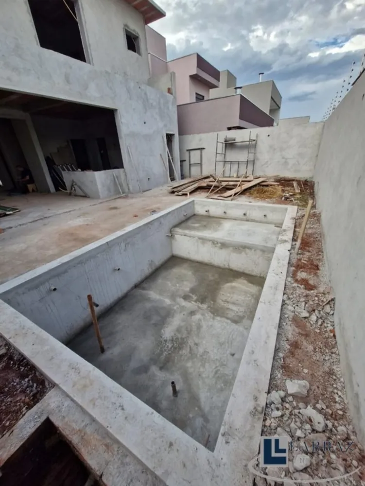 Casa, 3 quartos, 250 m² - Foto 13