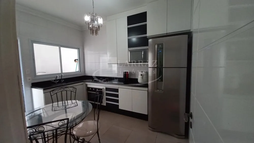 Casa, 3 quartos, 176 m² - Foto 1