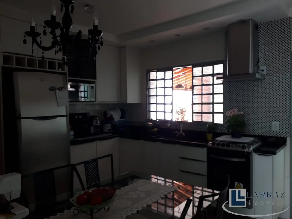 Casa, 4 quartos, 166 m² - Foto 8