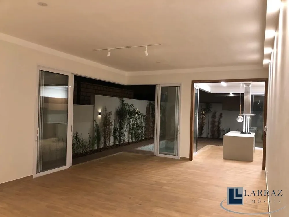 Casa, 3 quartos, 204 m² - Foto 2