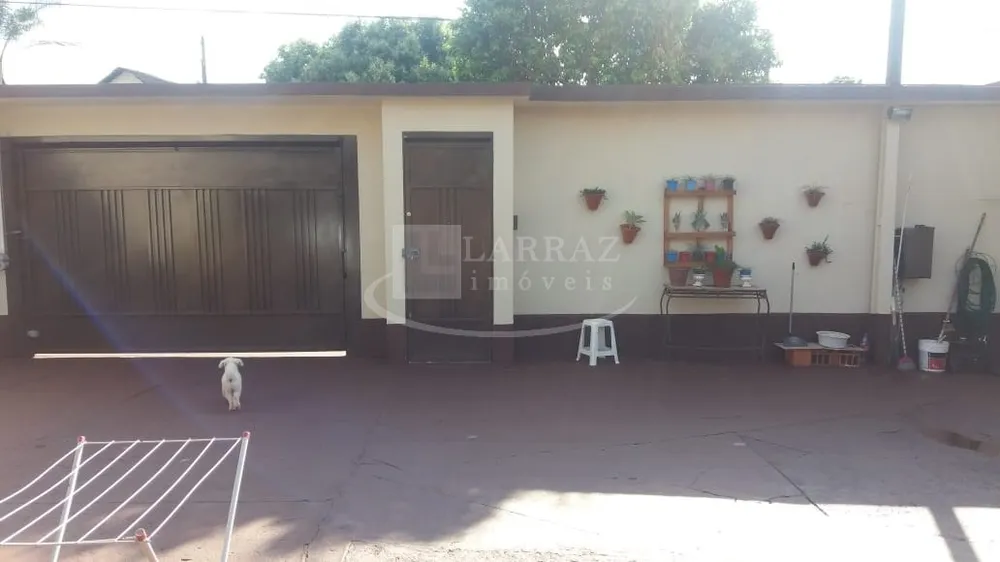 Casa, 4 quartos, 200 m² - Foto 1