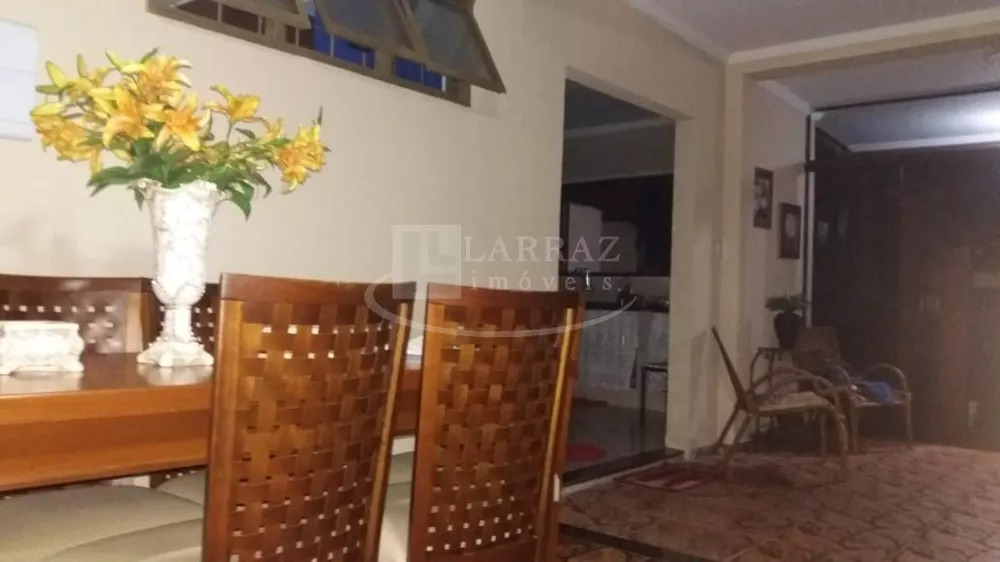 Casa, 4 quartos, 200 m² - Foto 2