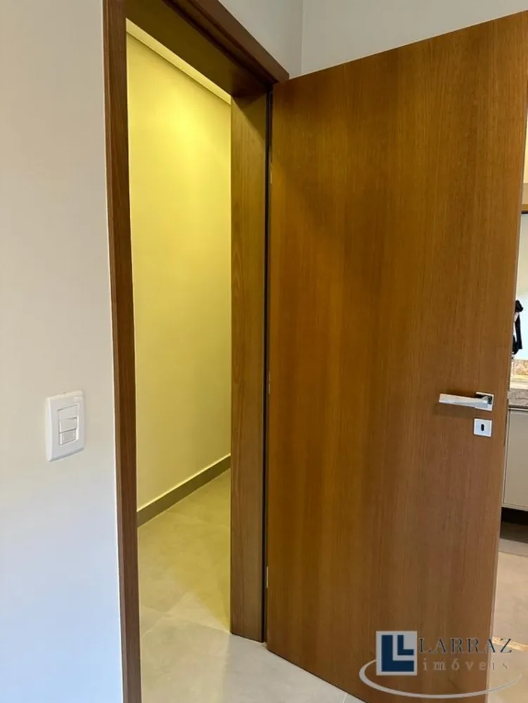 Casa, 4 quartos, 199 m² - Foto 1