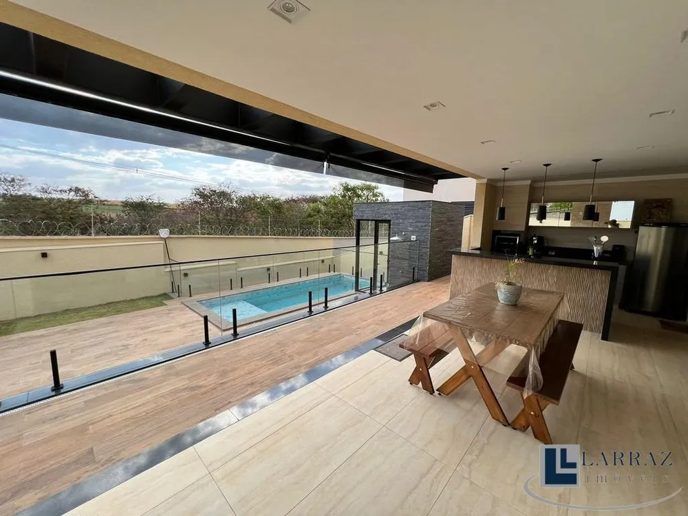 Sobrado, 3 quartos, 305 m² - Foto 1