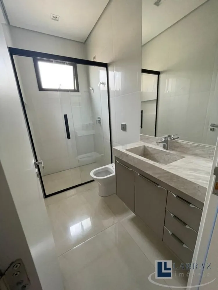 Casa, 3 quartos, 233 m² - Foto 1