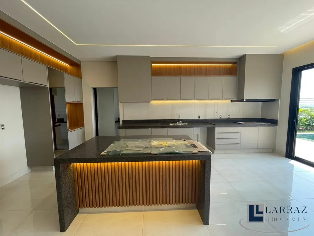 Casa, 3 quartos, 233 m² - Foto 4