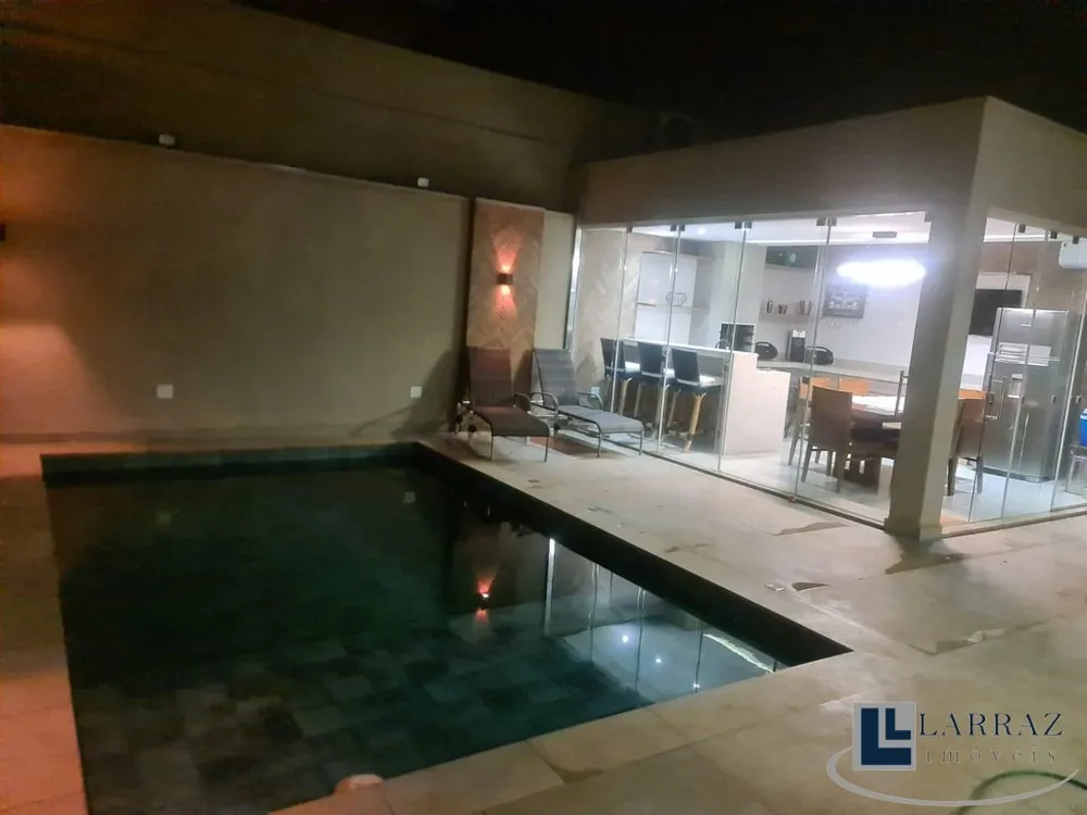 Casa, 3 quartos, 230 m² - Foto 2