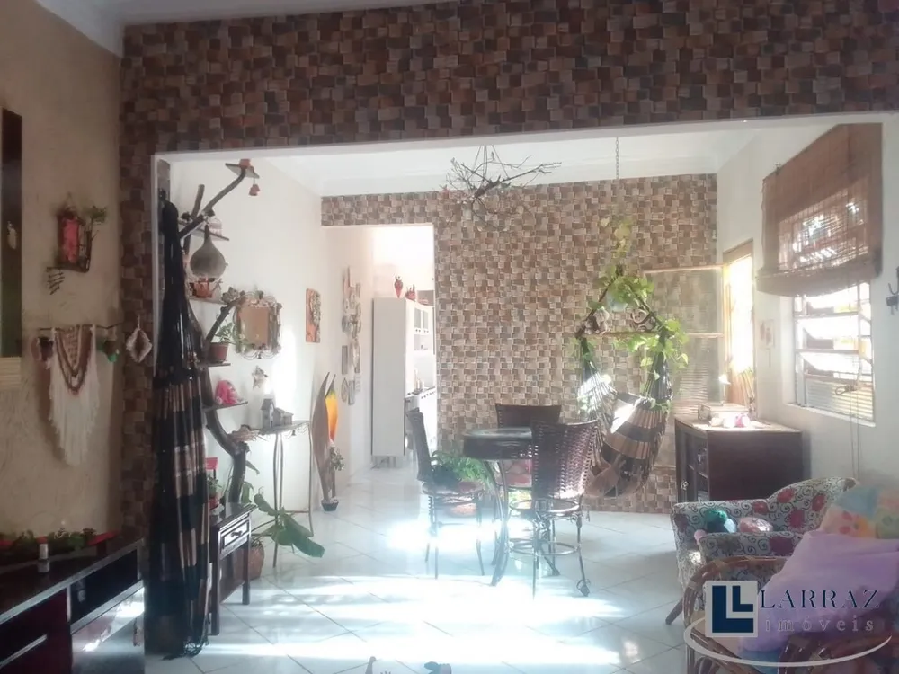 Casa, 3 quartos, 192 m² - Foto 2