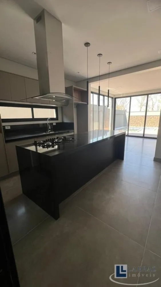 Casa, 3 quartos, 196 m² - Foto 2