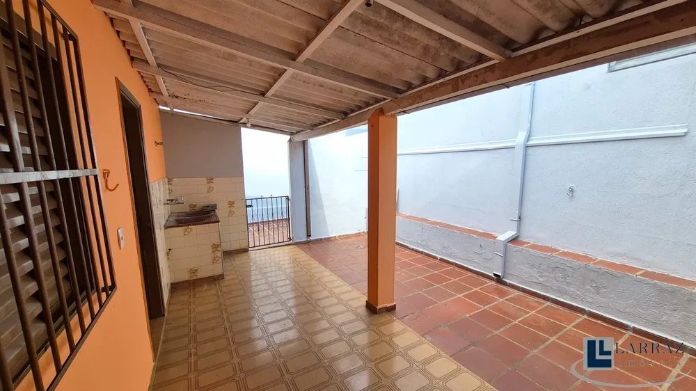 Casa, 4 quartos, 146 m² - Foto 1