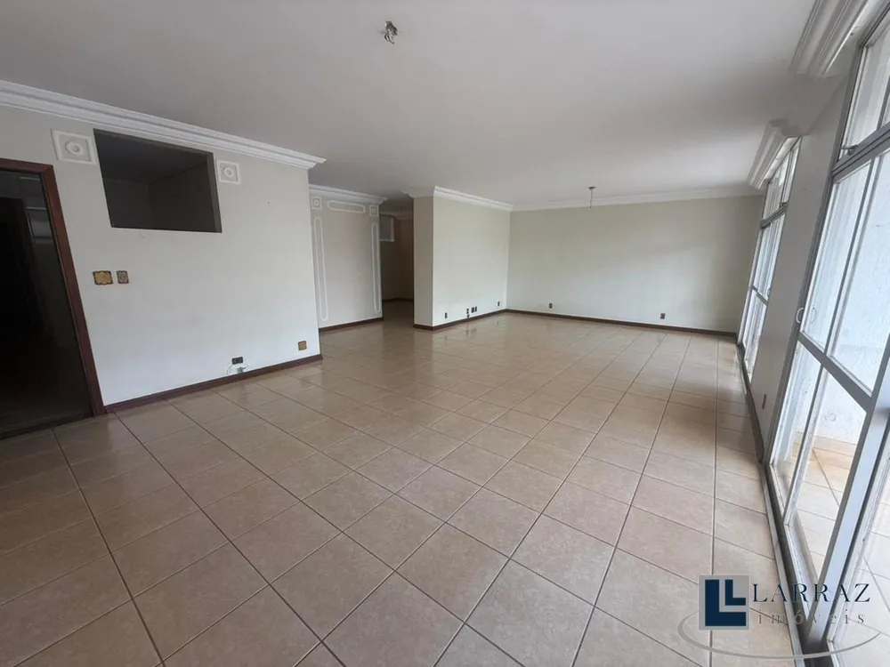 Apartamento, 3 quartos, 210 m² - Foto 2