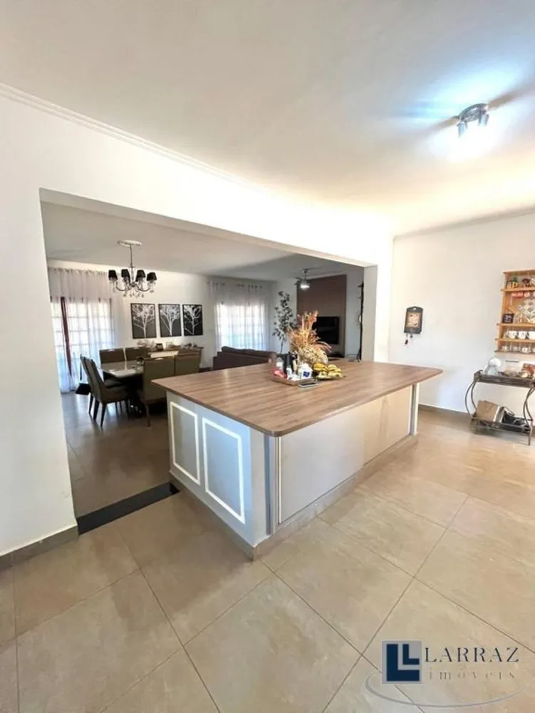 Sítio, 5 quartos, 600 m² - Foto 4