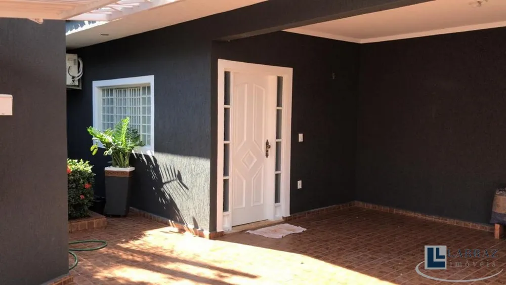 Casa, 3 quartos, 222 m² - Foto 3