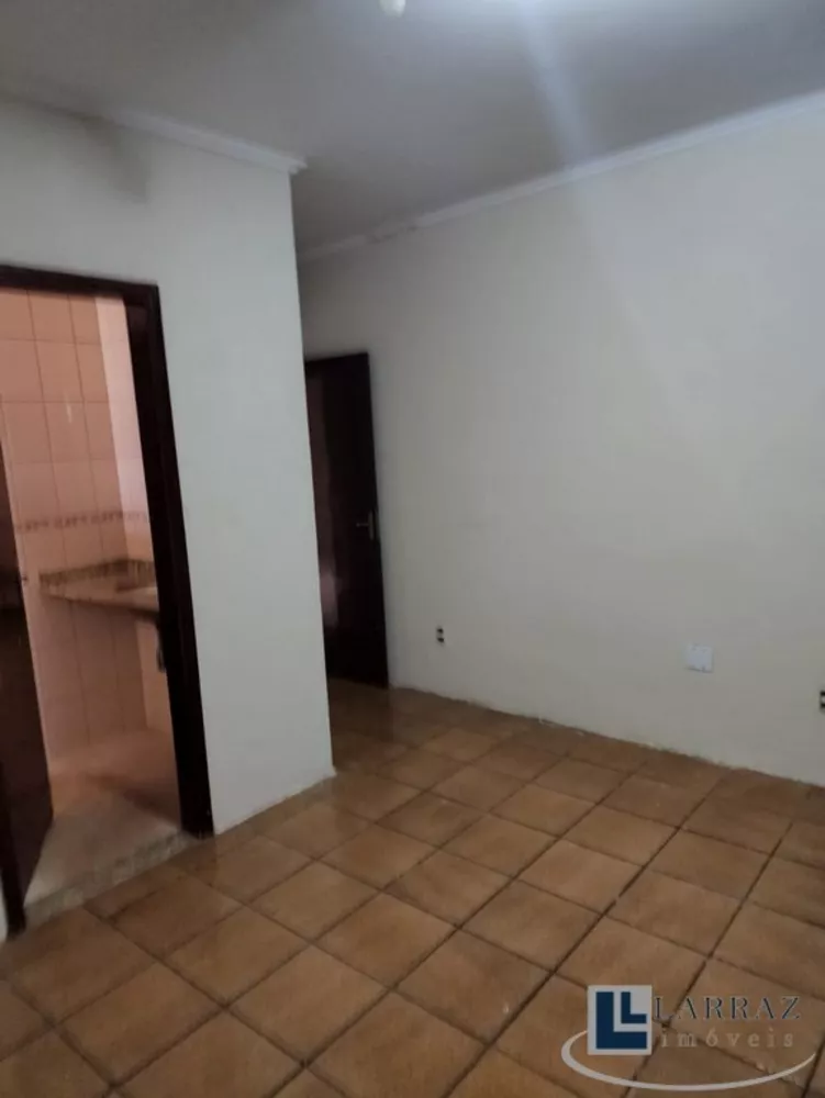 Casa, 3 quartos, 250 m² - Foto 8