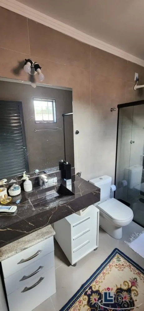 Chácara, 4 quartos, 3000 m² - Foto 1