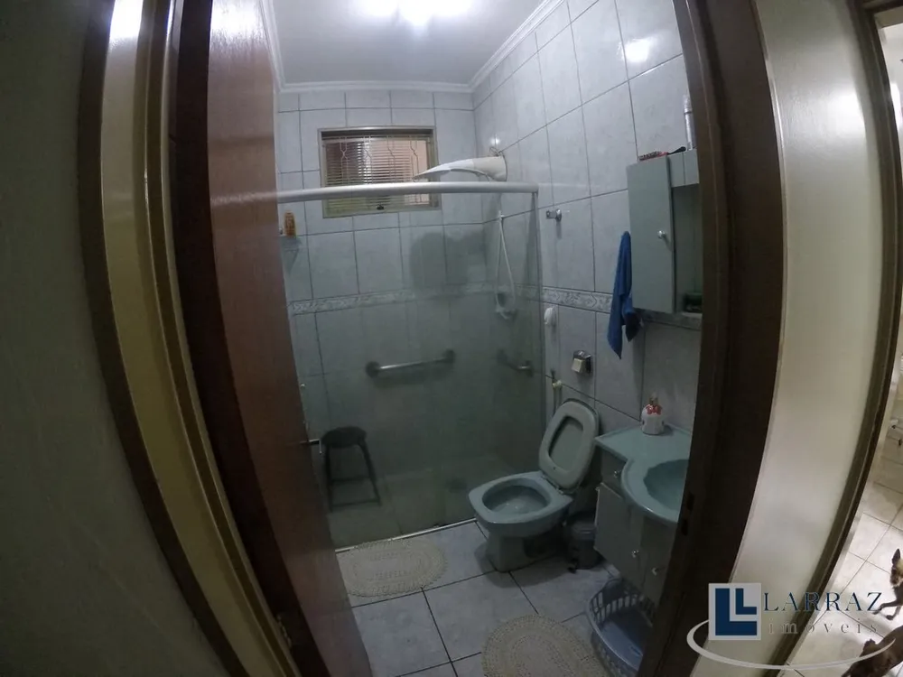 Casa, 3 quartos, 200 m² - Foto 1