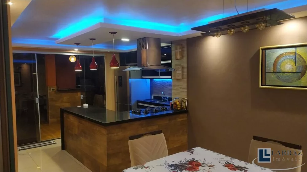 Casa, 3 quartos, 218 m² - Foto 11