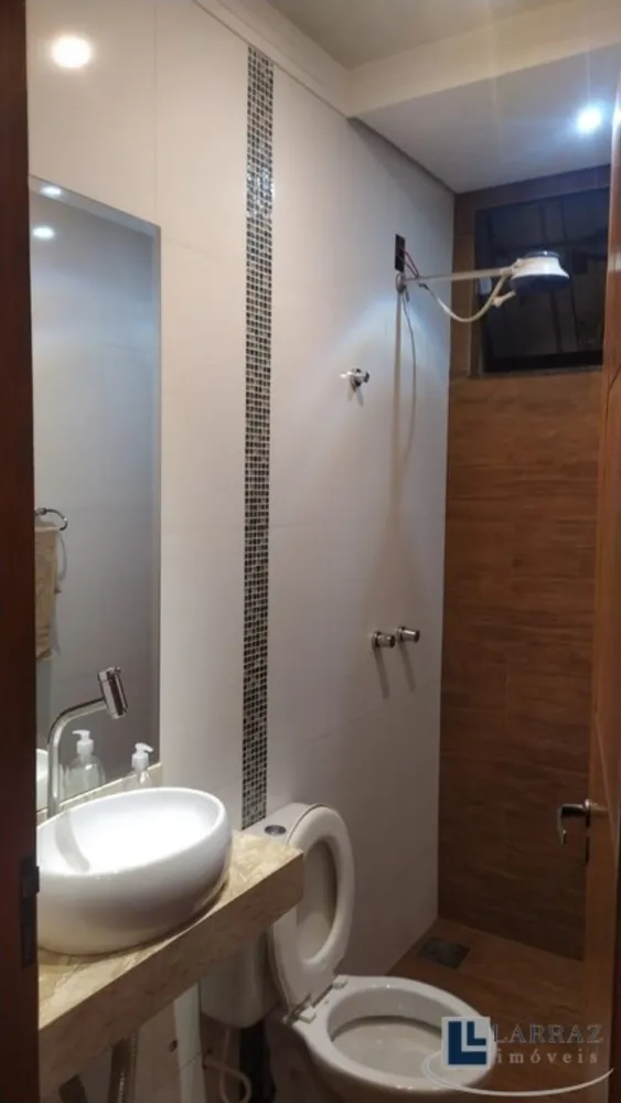 Casa, 3 quartos, 218 m² - Foto 3