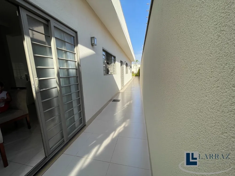 Casa, 3 quartos, 234 m² - Foto 1