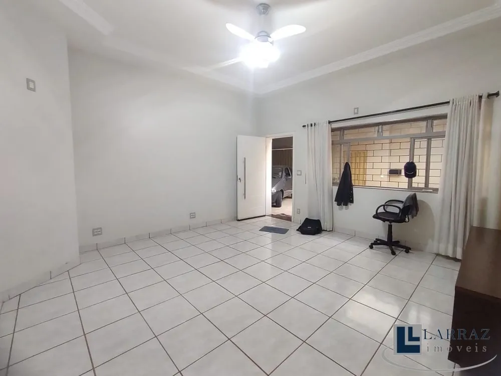 Casa, 3 quartos, 255 m² - Foto 2