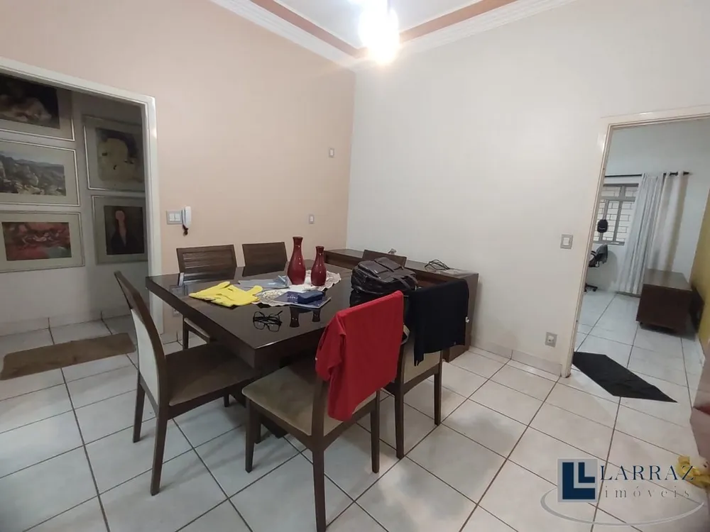 Casa, 3 quartos, 255 m² - Foto 2