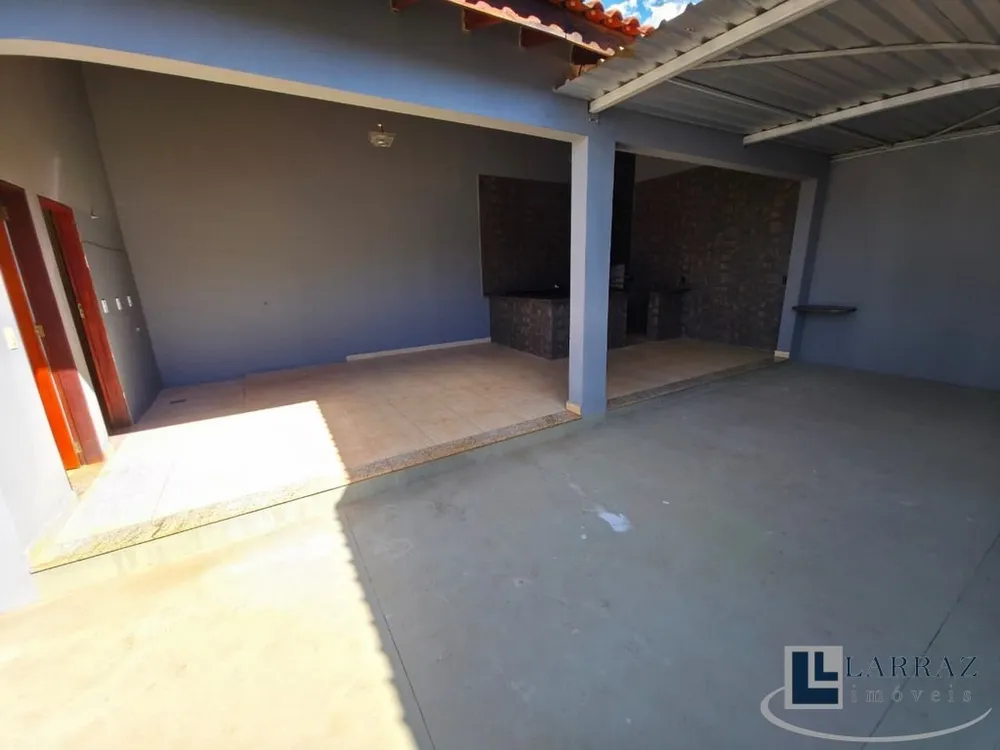 Casa, 3 quartos, 197 m² - Foto 2