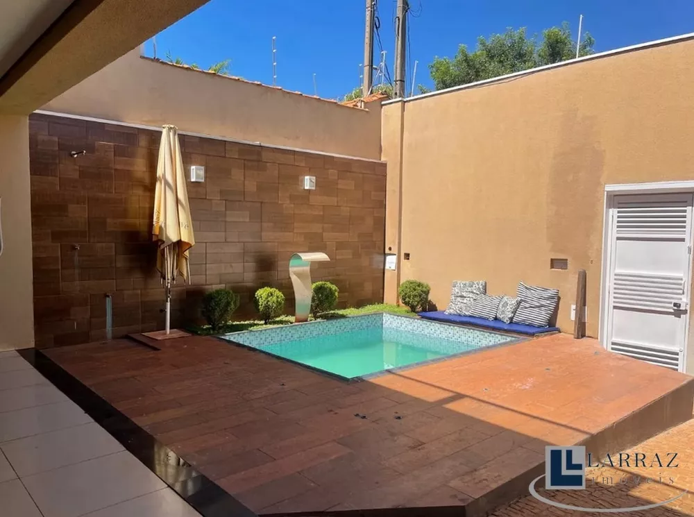 Casa, 4 quartos, 189 m² - Foto 2