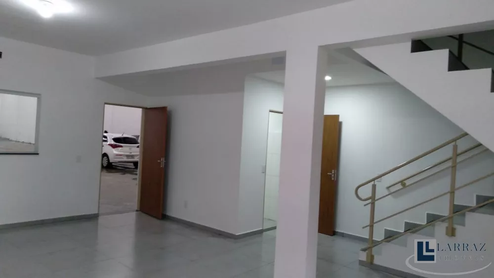 Depósito-Galpão, 600 m² - Foto 1