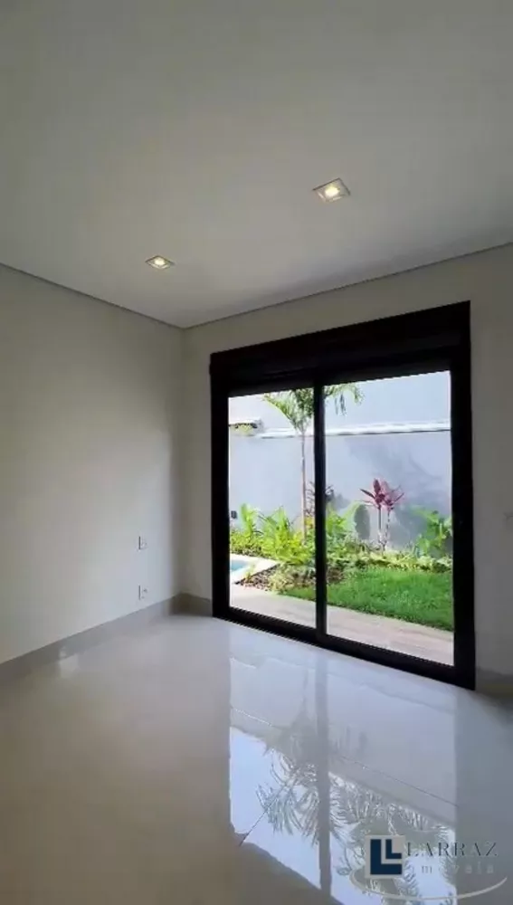 Casa, 3 quartos, 249 m² - Foto 2