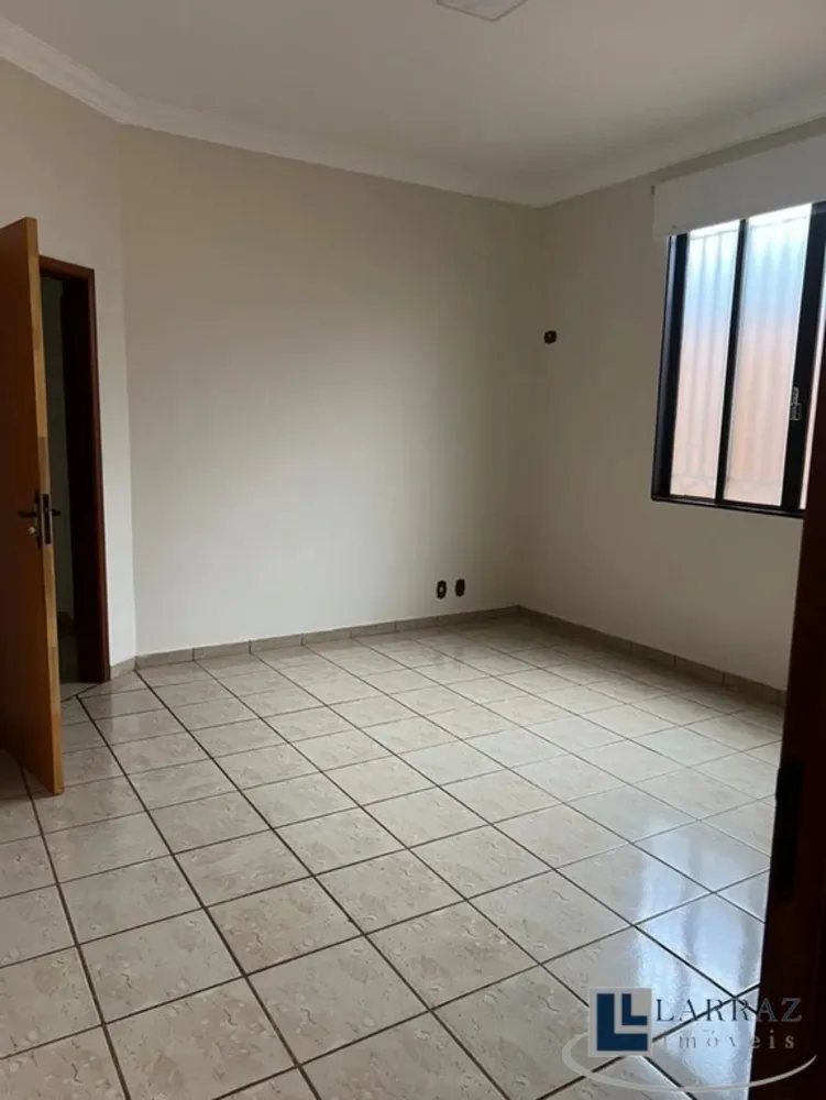 Casa, 3 quartos, 295 m² - Foto 7