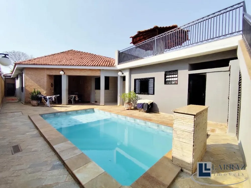Casa, 3 quartos, 295 m² - Foto 1
