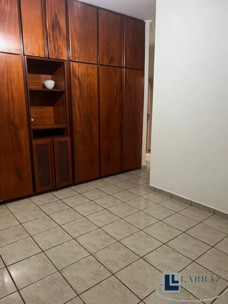 Casa, 3 quartos, 295 m² - Foto 4