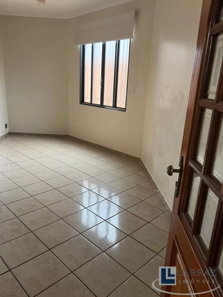 Casa, 3 quartos, 295 m² - Foto 3