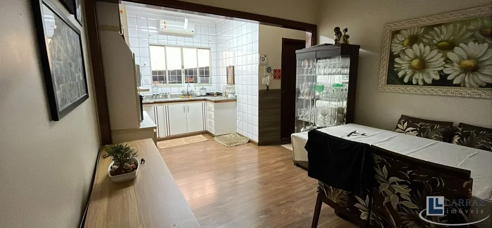 Casa, 3 quartos, 171 m² - Foto 3