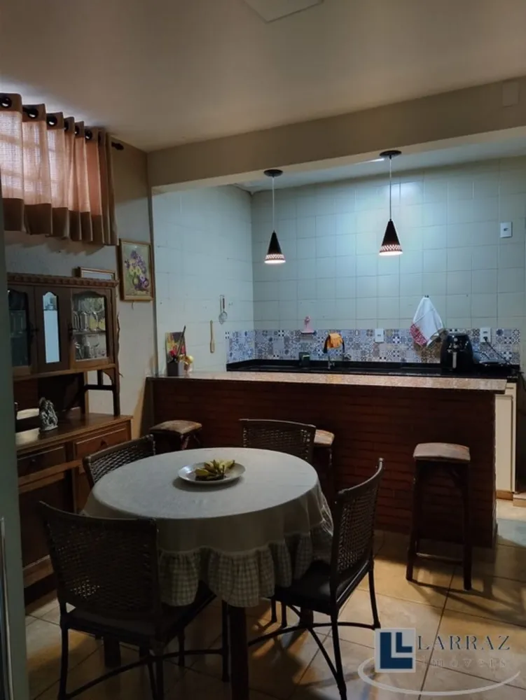 Casa, 4 quartos, 293 m² - Foto 11