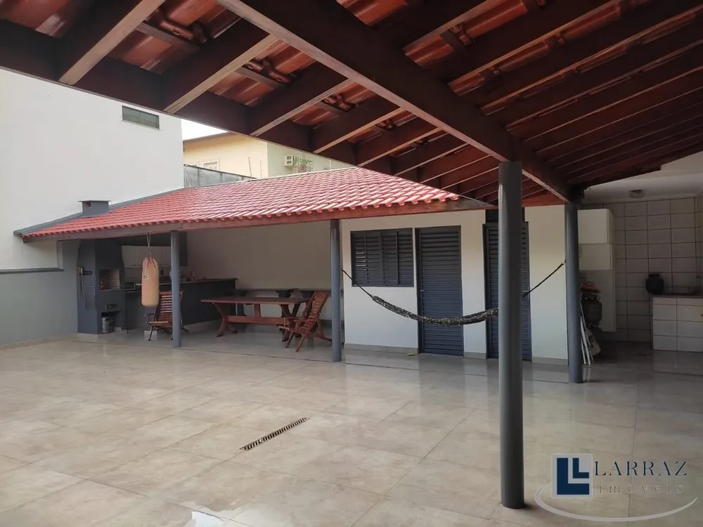 Casa, 5 quartos, 287 m² - Foto 1