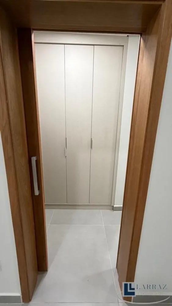 Casa, 3 quartos, 203 m² - Foto 1