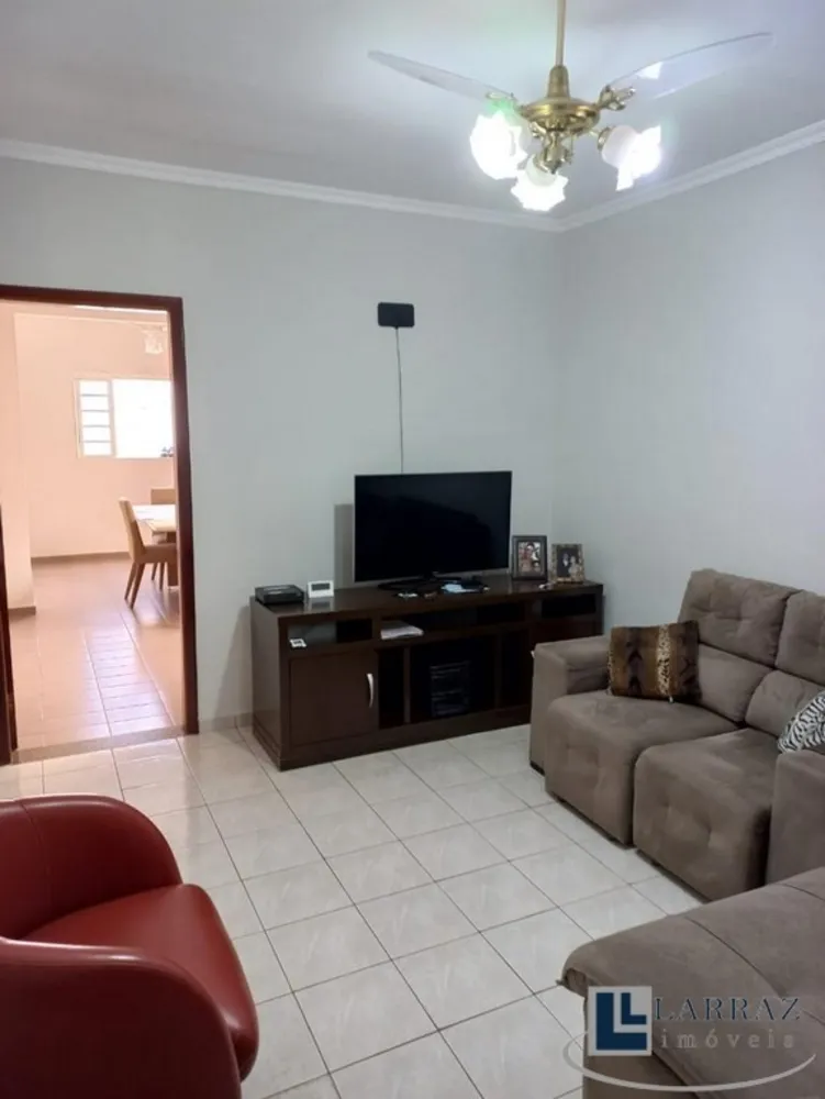 Casa, 3 quartos, 198 m² - Foto 1